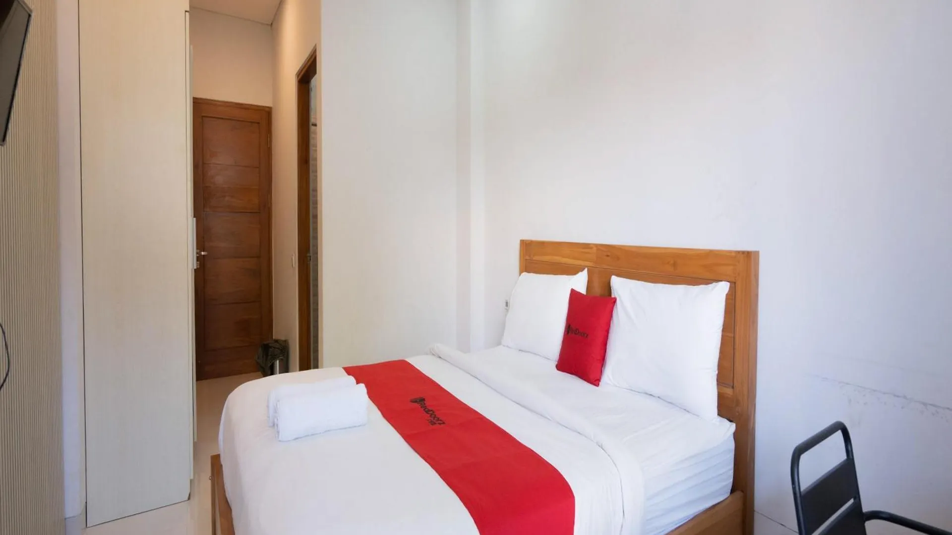 Reddoorz Plus At Kencana Residence Jimbaran