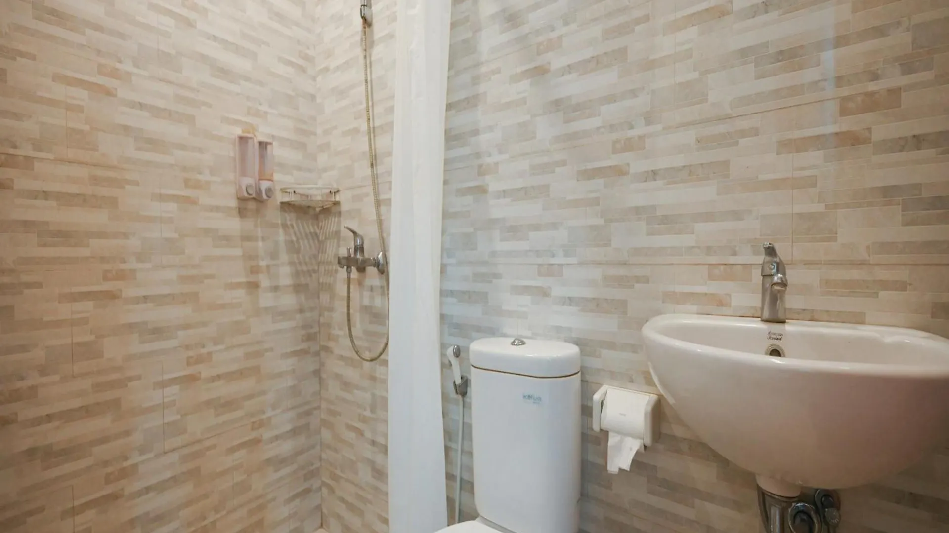 Apartment Reddoorz Plus At Kencana Residence Jimbaran Indonesia